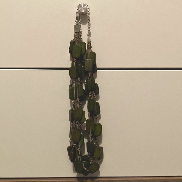 Fair Trade green seed and beaded redish-orange pretty necklaces 💚❤️ - Picture 4 of 7